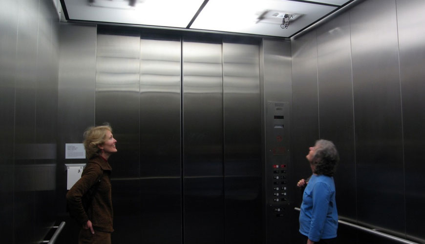 EN 81-28 엘리베이터 건설 및 설치에 대한 안전 규칙 - 사람과 물품 운송을 위한 엘리베이터 - 파트 28: 승객 및 화물 엘리베이터의 원격 경보